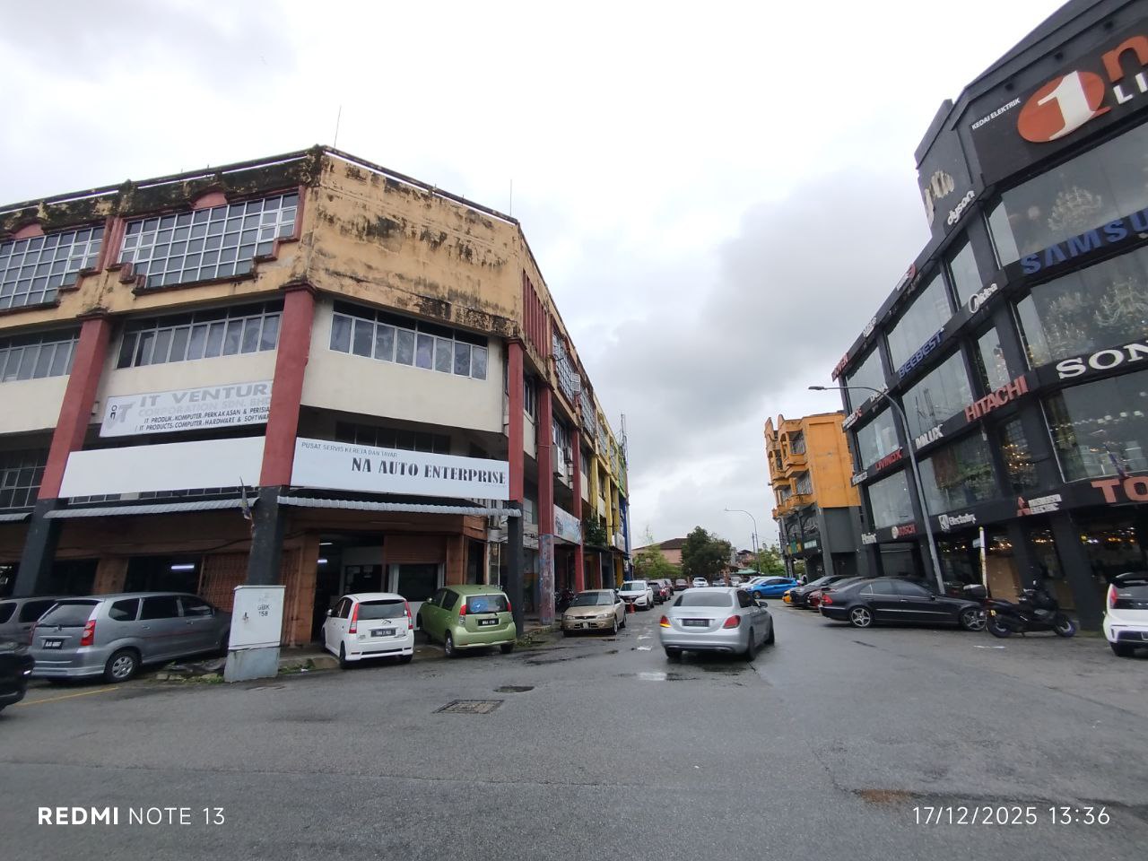 [ FOR SALE ] Tmn Samudera, Batu Caves - 4 Storey Corner Shop Lot