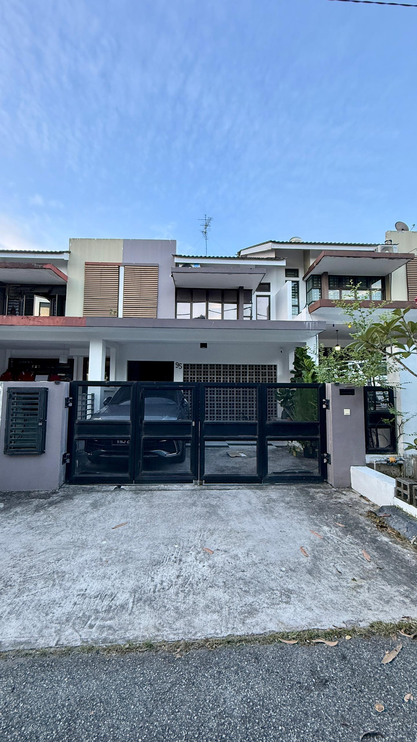 TAMAN BUKIT DAHLIA,PASIR GUDANG