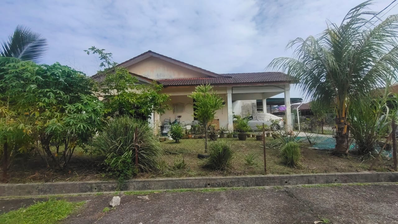 SINGLE STOREY TERRACE HOUSE CORNER LOT @ Taman Kelisa Ria