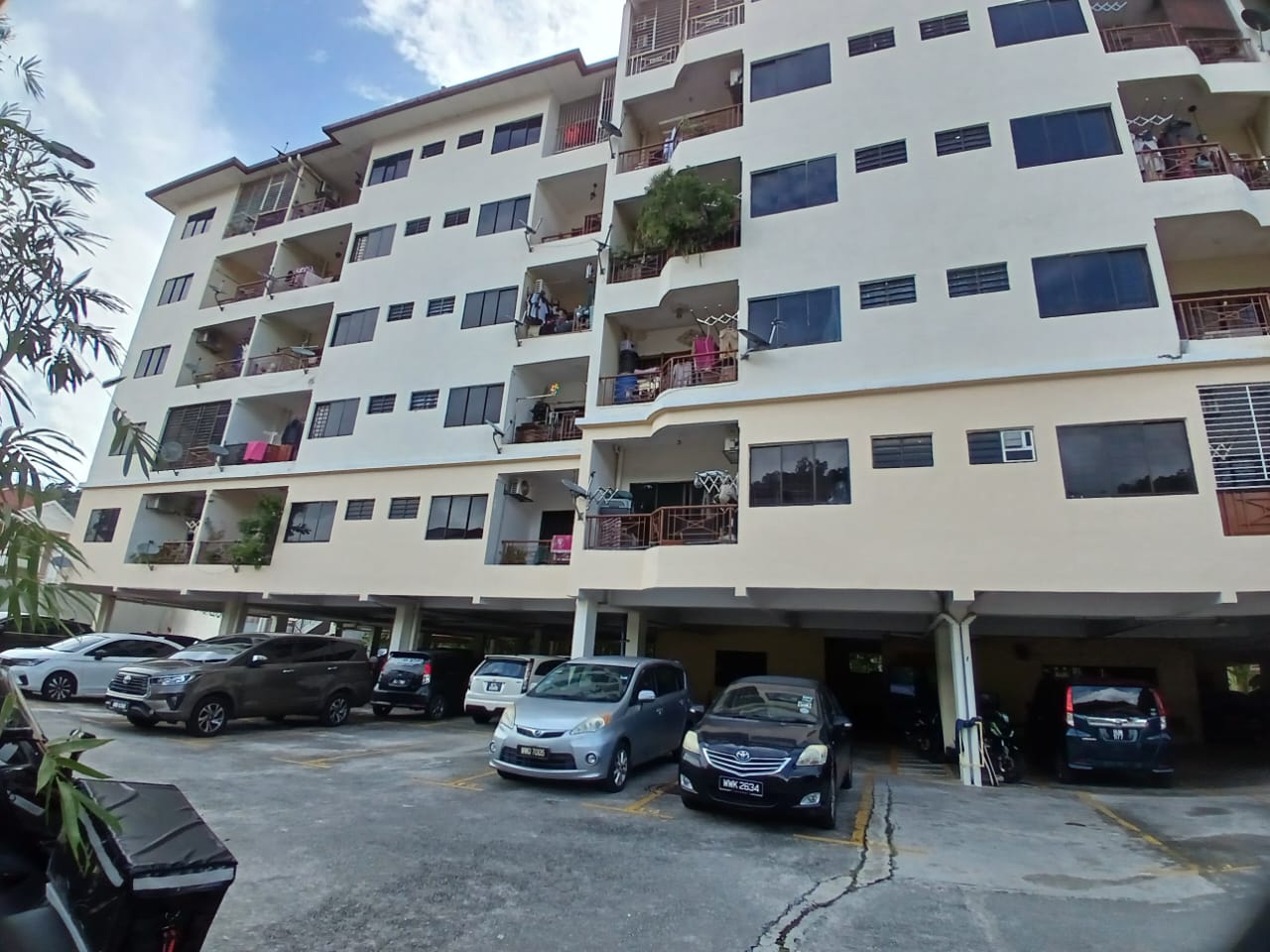 Pangsapuri Villa Harmonis FOR SALE,  Taman Harmonis,  Gombak FREEHOLD Balkoni Luas ADA LIFT