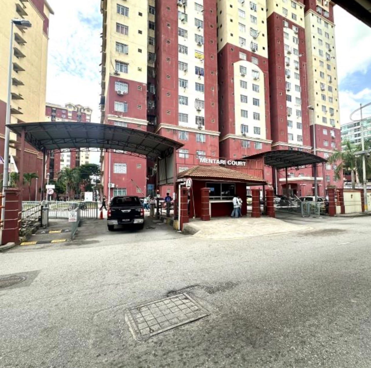 MENTARI COURT APARTMENT, BANDAR SUNWAY FOR SALE