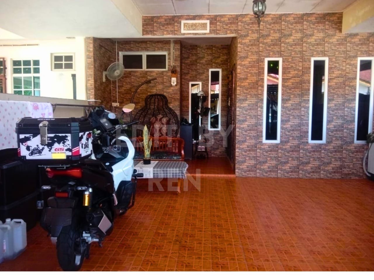 [FULLY RENOVATED & EXTENDED] SINGLE STOREY TERRACE HOUSE