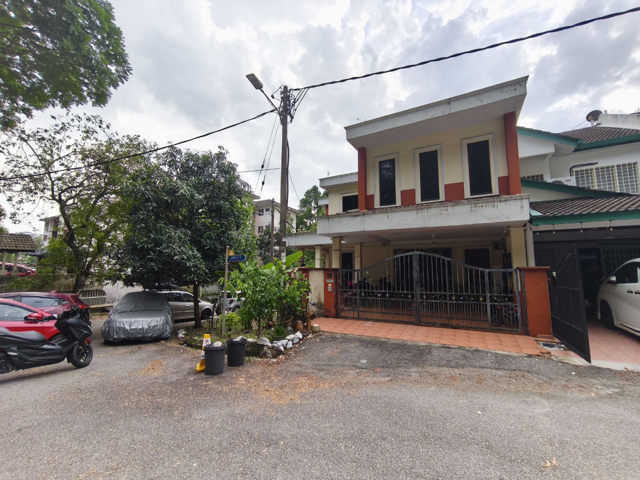 Fully Extended Double Storey Corner House Taman Cemerlang Kuala Lumpur