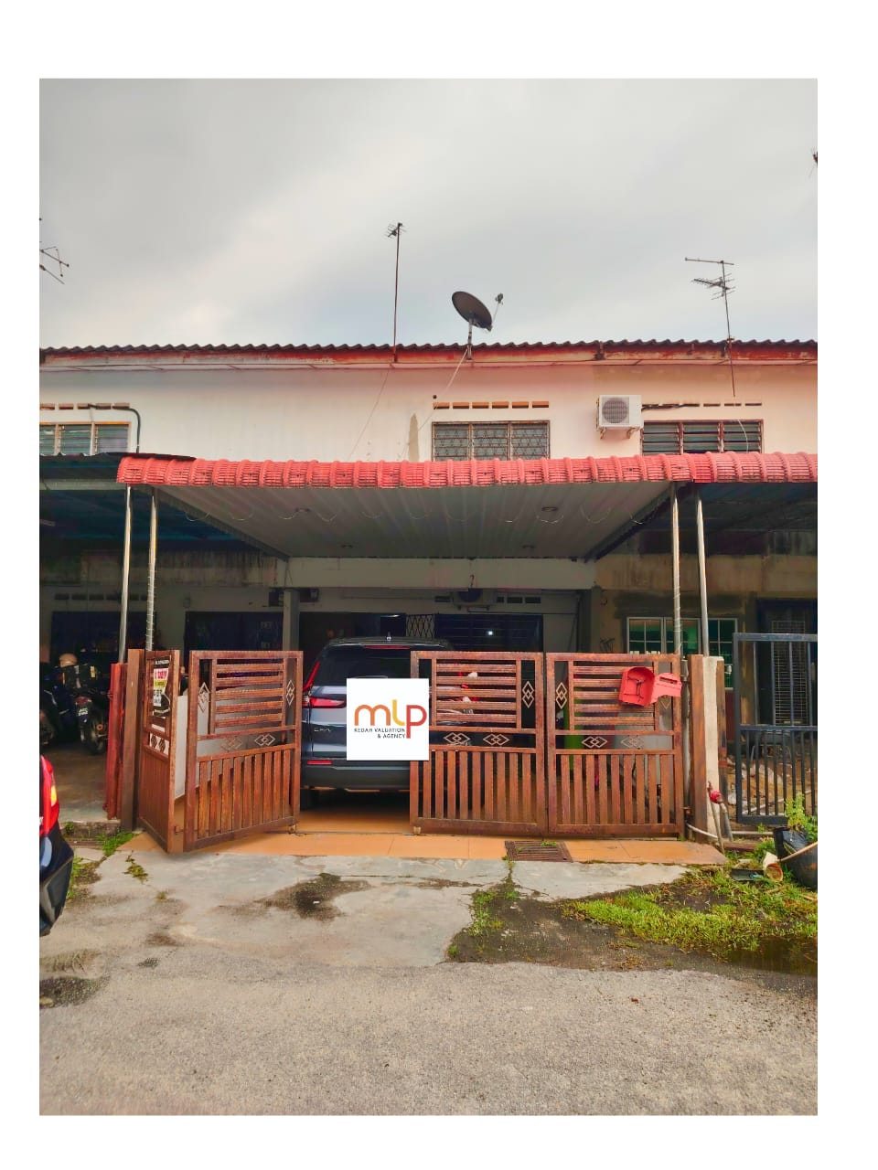 DOUBLE STOREY TERRACE @ Parit Buntar