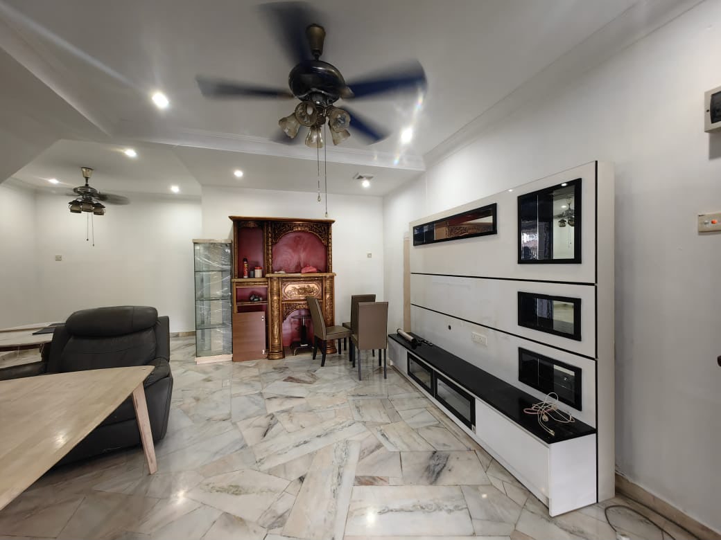 DOUBLE STOREY BUNGALOW